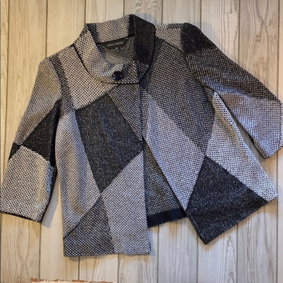 Ming Wang Jackets & Blazers - MING WANG black/gray front button jacket. Size PS